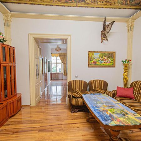 The Grand Royal 3Bdr Heart Of Old Town Appartement Praag Buitenkant foto