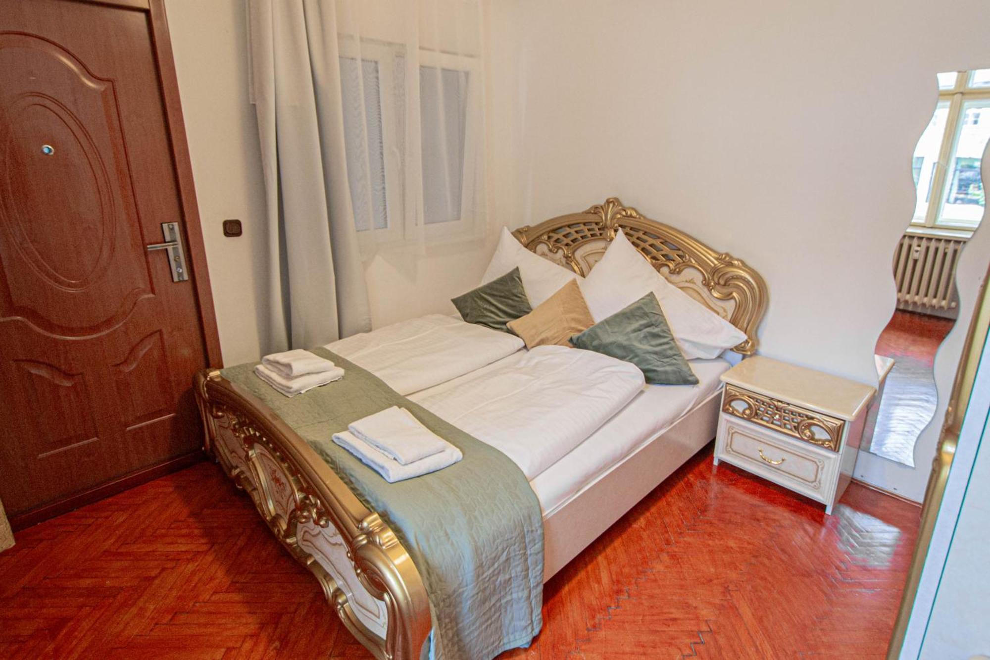 The Grand Royal 3Bdr Heart Of Old Town Appartement Praag Buitenkant foto