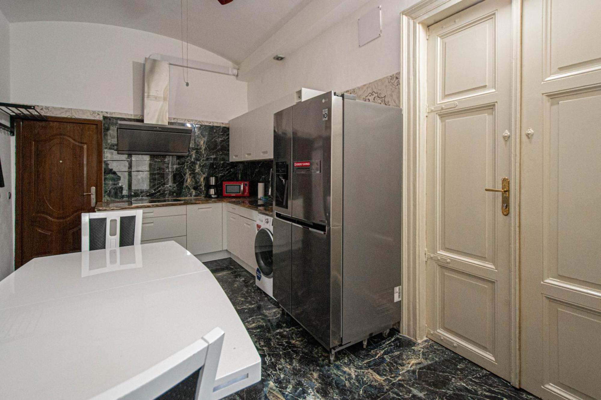 The Grand Royal 3Bdr Heart Of Old Town Appartement Praag Buitenkant foto