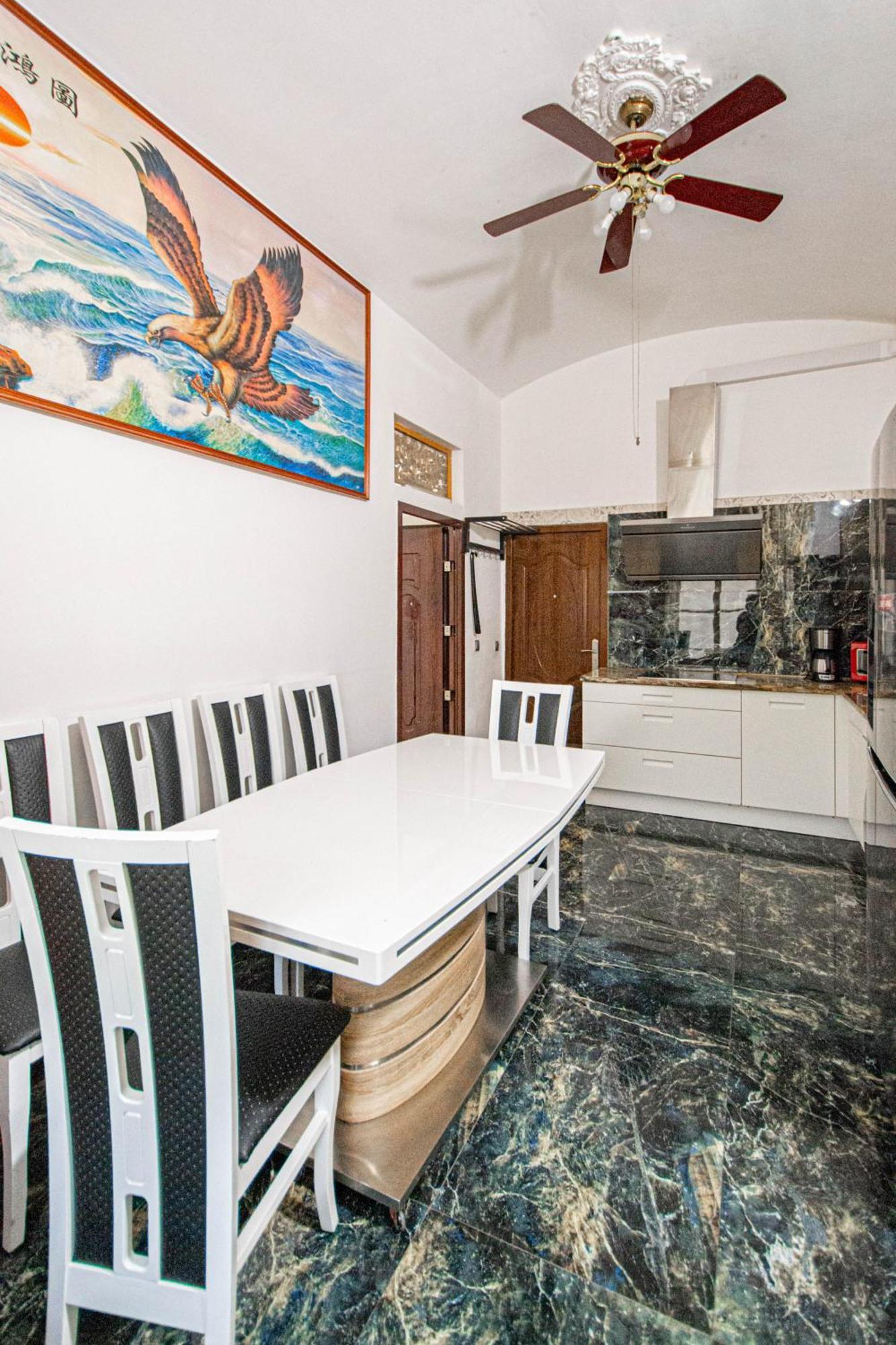 The Grand Royal 3Bdr Heart Of Old Town Appartement Praag Buitenkant foto