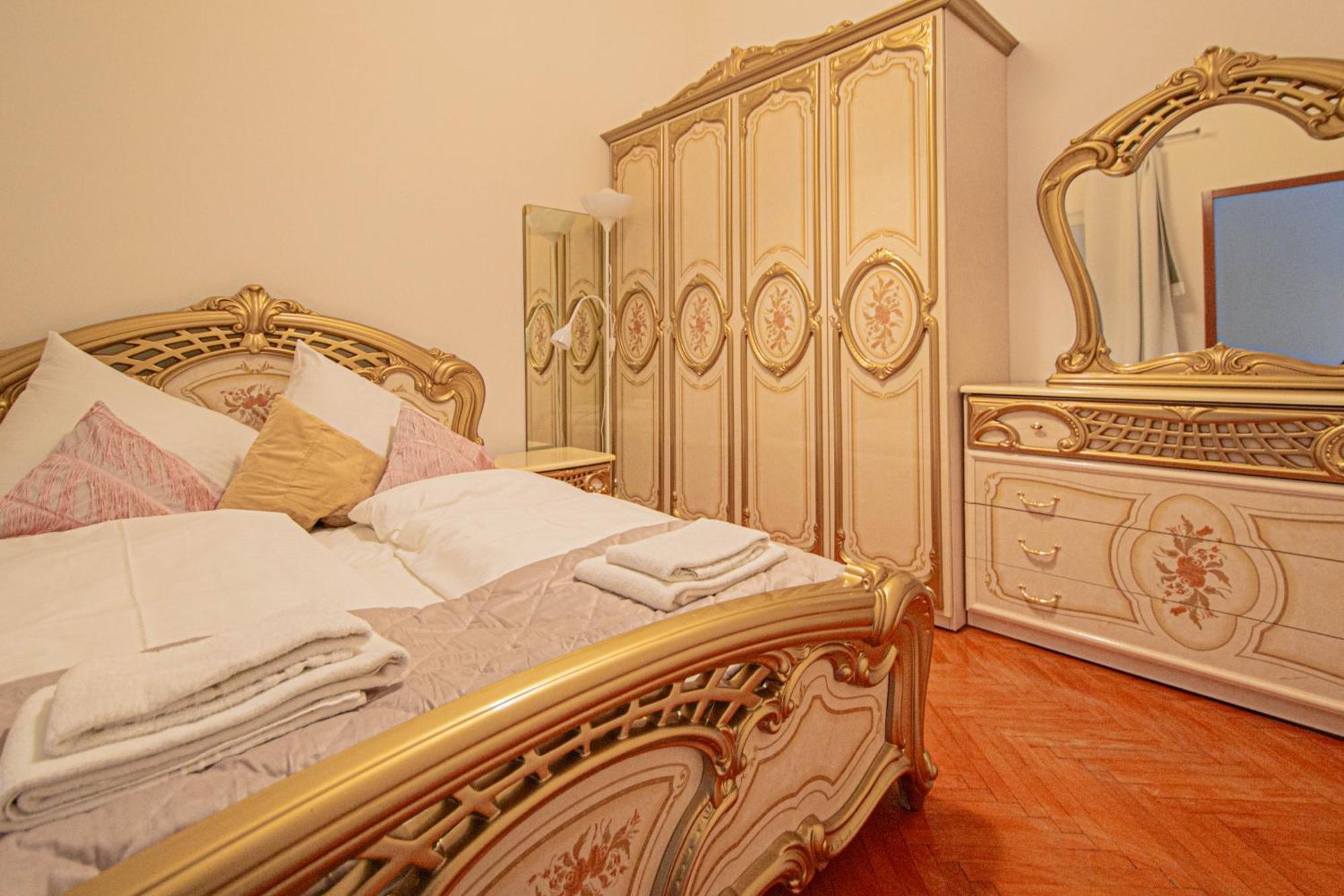 The Grand Royal 3Bdr Heart Of Old Town Appartement Praag Buitenkant foto