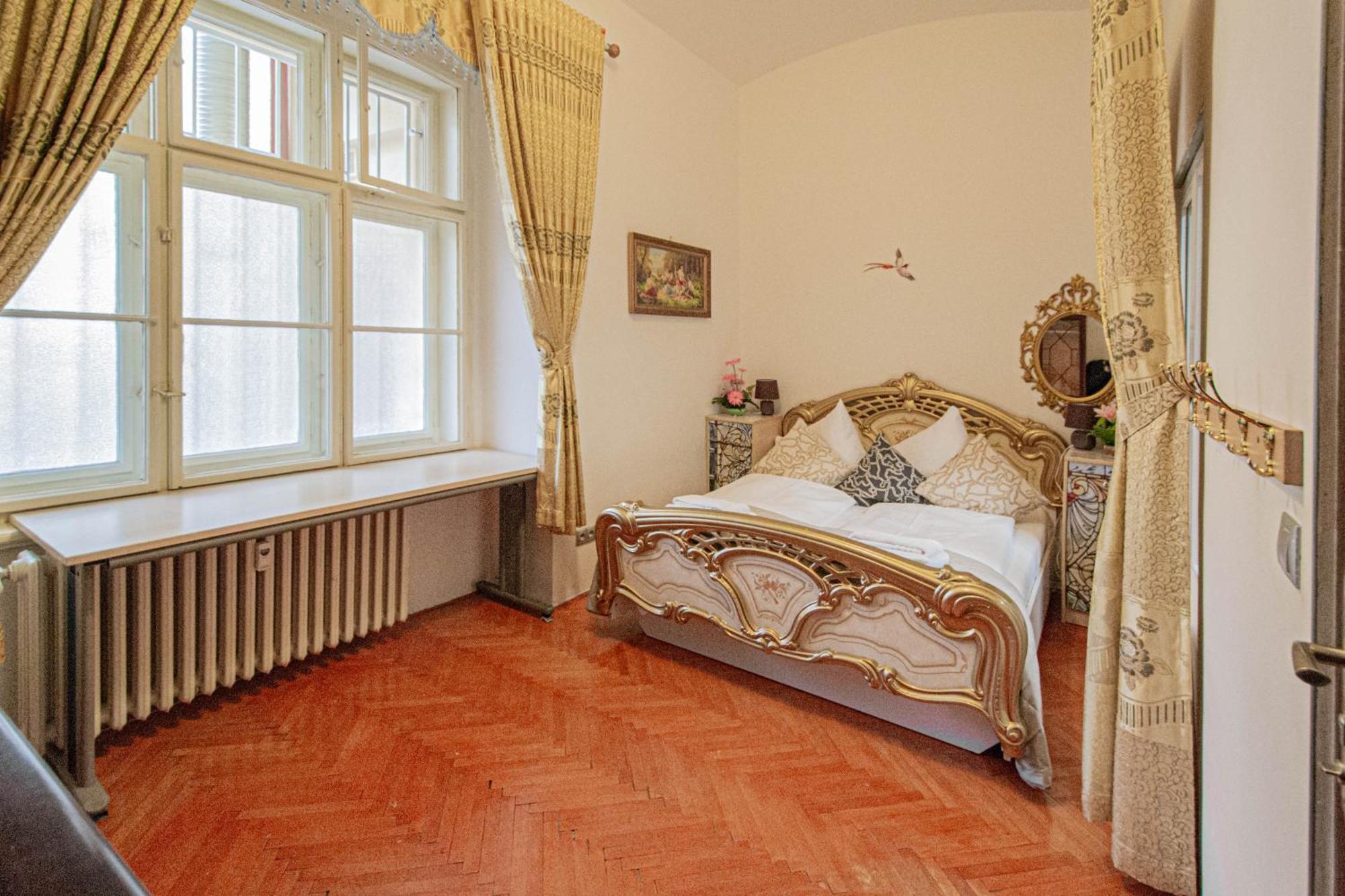 The Grand Royal 3Bdr Heart Of Old Town Appartement Praag Buitenkant foto